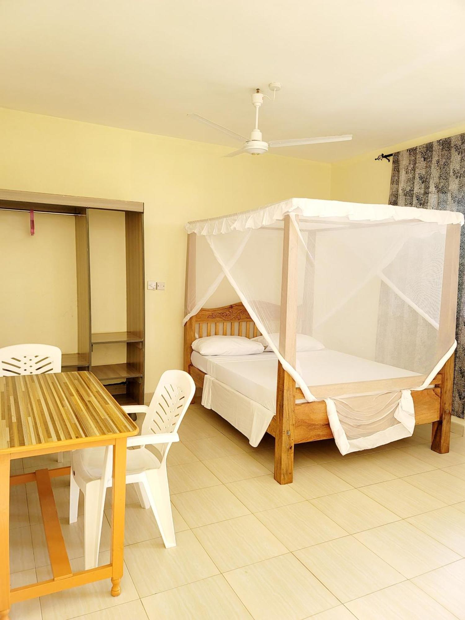 Hotel Casuarina Lounge Malindi Zewnętrze zdjęcie