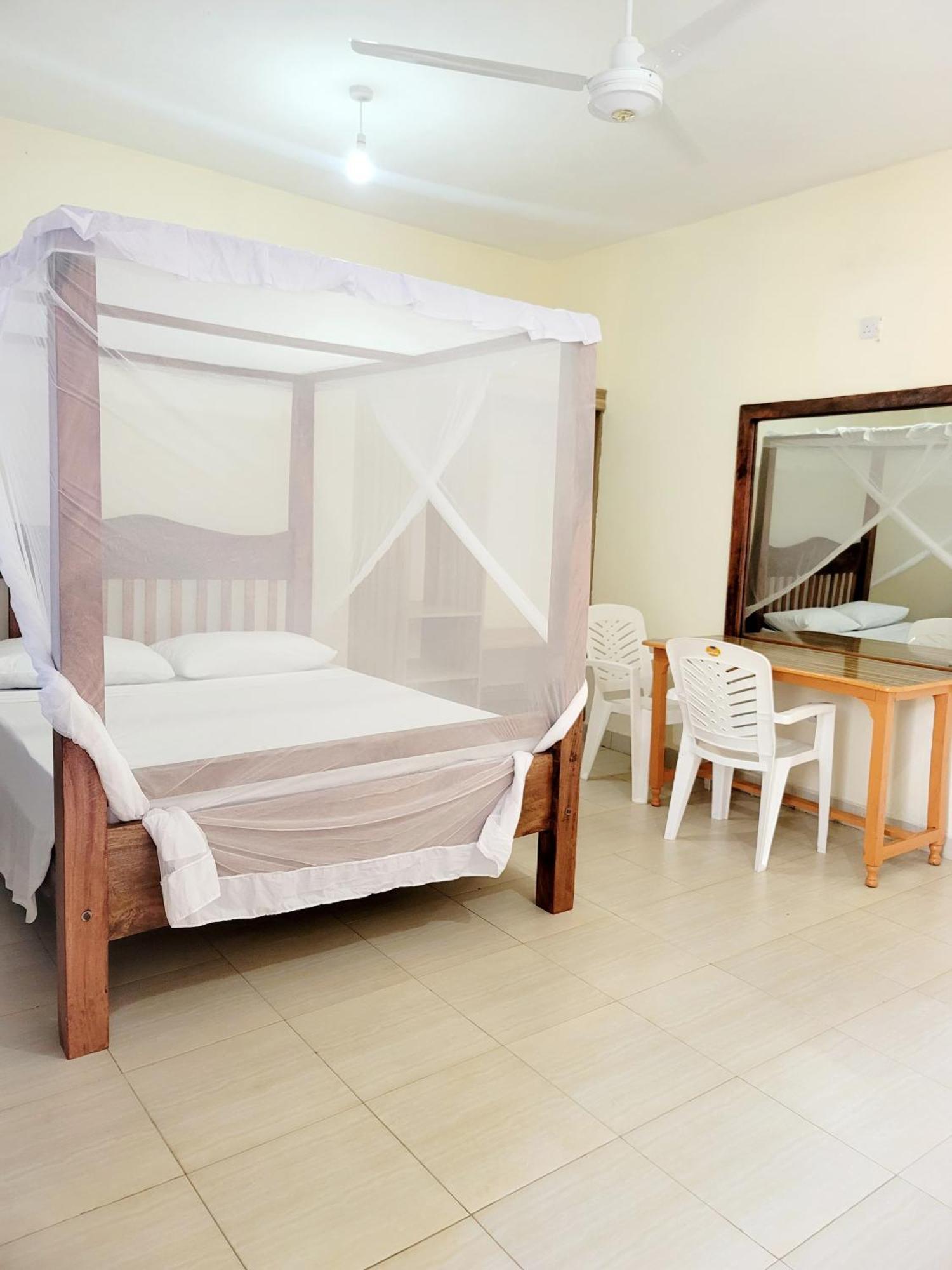 Hotel Casuarina Lounge Malindi Zewnętrze zdjęcie
