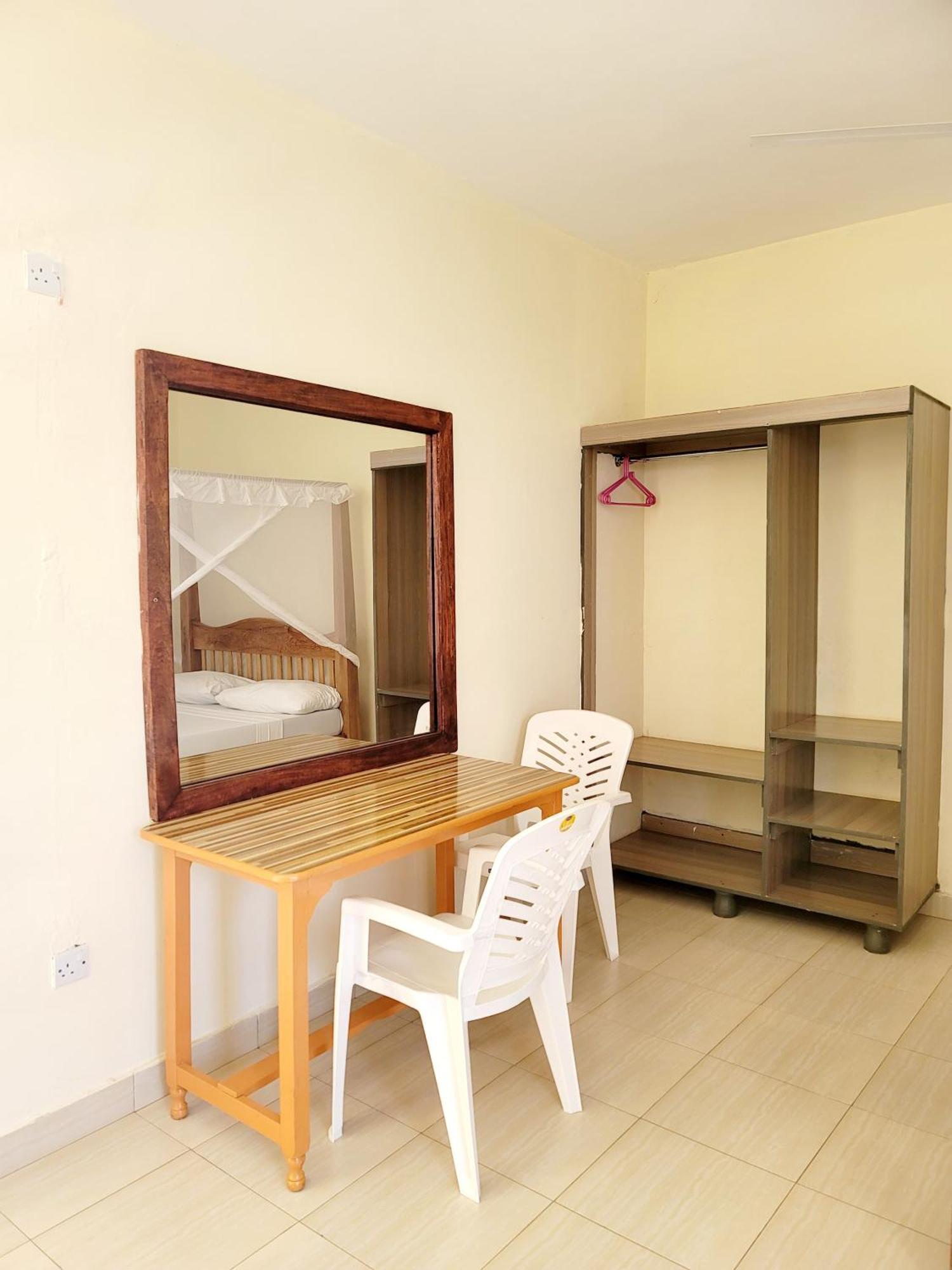 Hotel Casuarina Lounge Malindi Zewnętrze zdjęcie